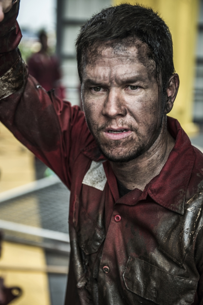 mark-wahlberg-as-mike-williams-in-deepwater-horizon